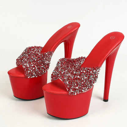 Effortlessly Elegant Heels with a Timeless Design