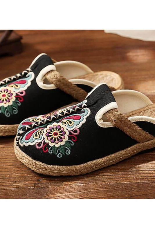 Retro Embroidered Shoes