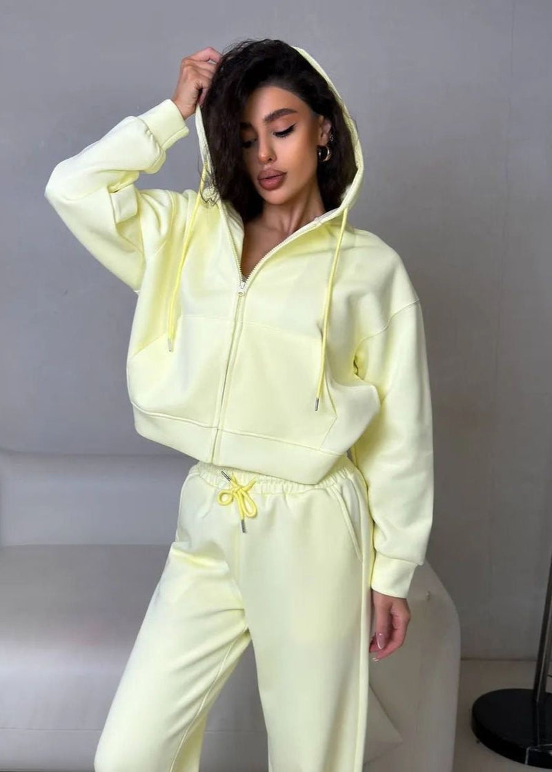 Classic Vintage Pants with a Flattering Fit
