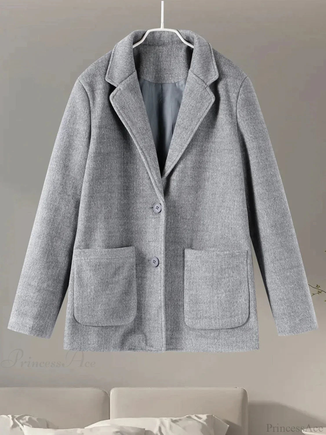 gray short coat