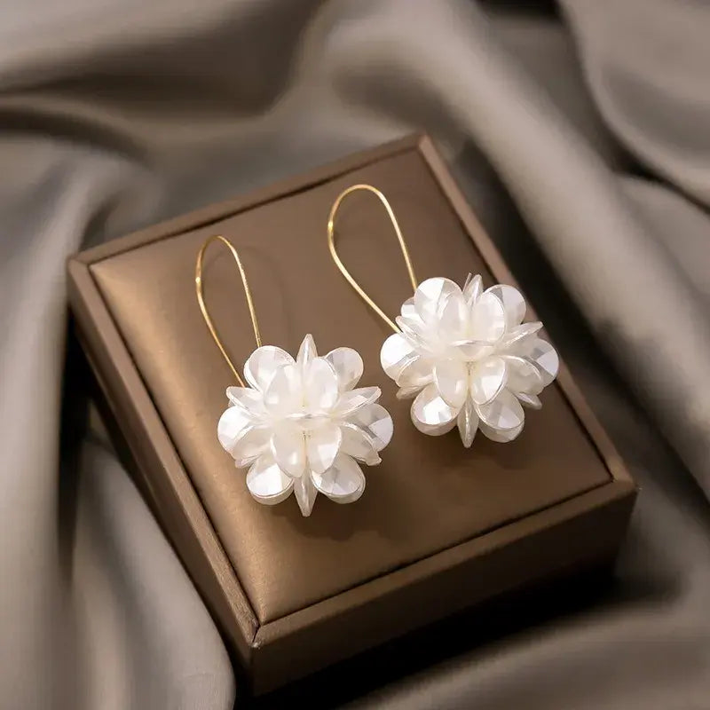 Earrings With White Flowers
