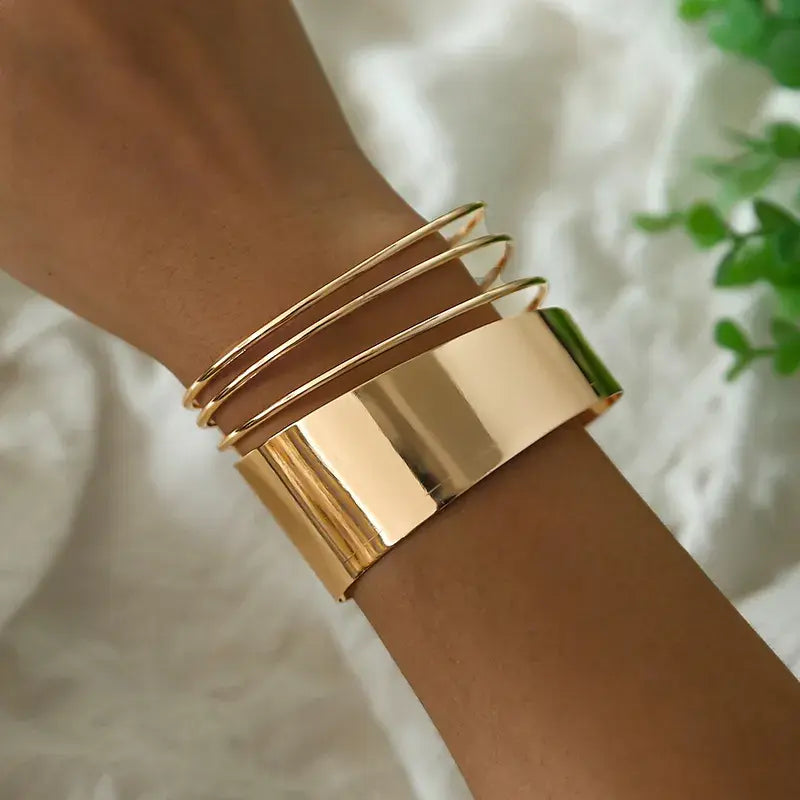 Classic Gold Bracelet