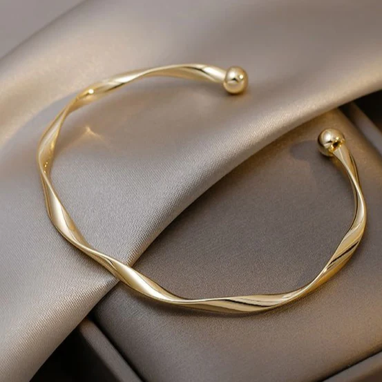 Golden Open Bracelet