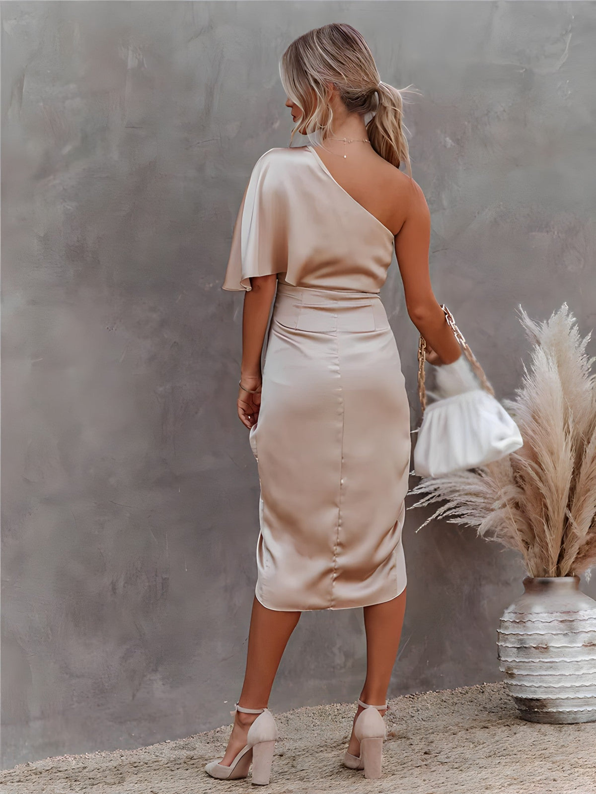 Gracefully Designed Garment
