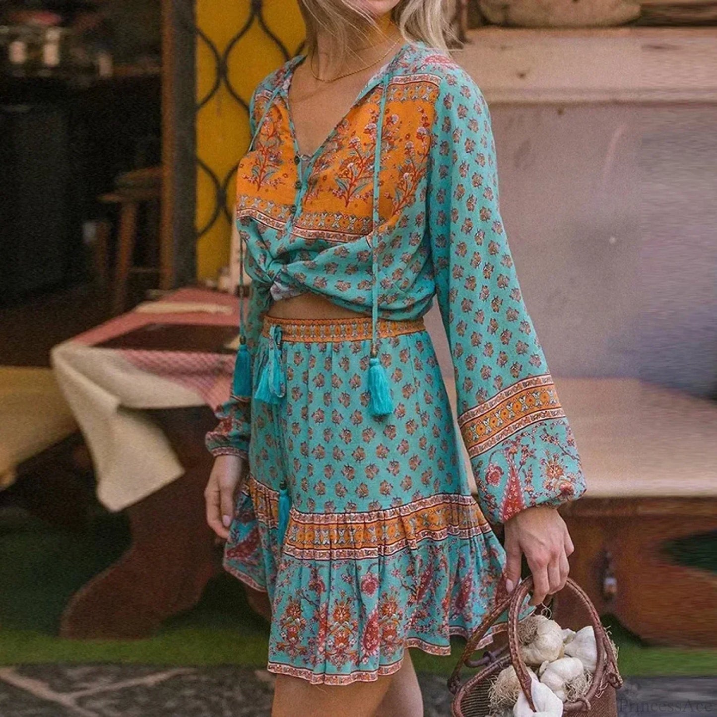 Timeless Vintage Style Blouse