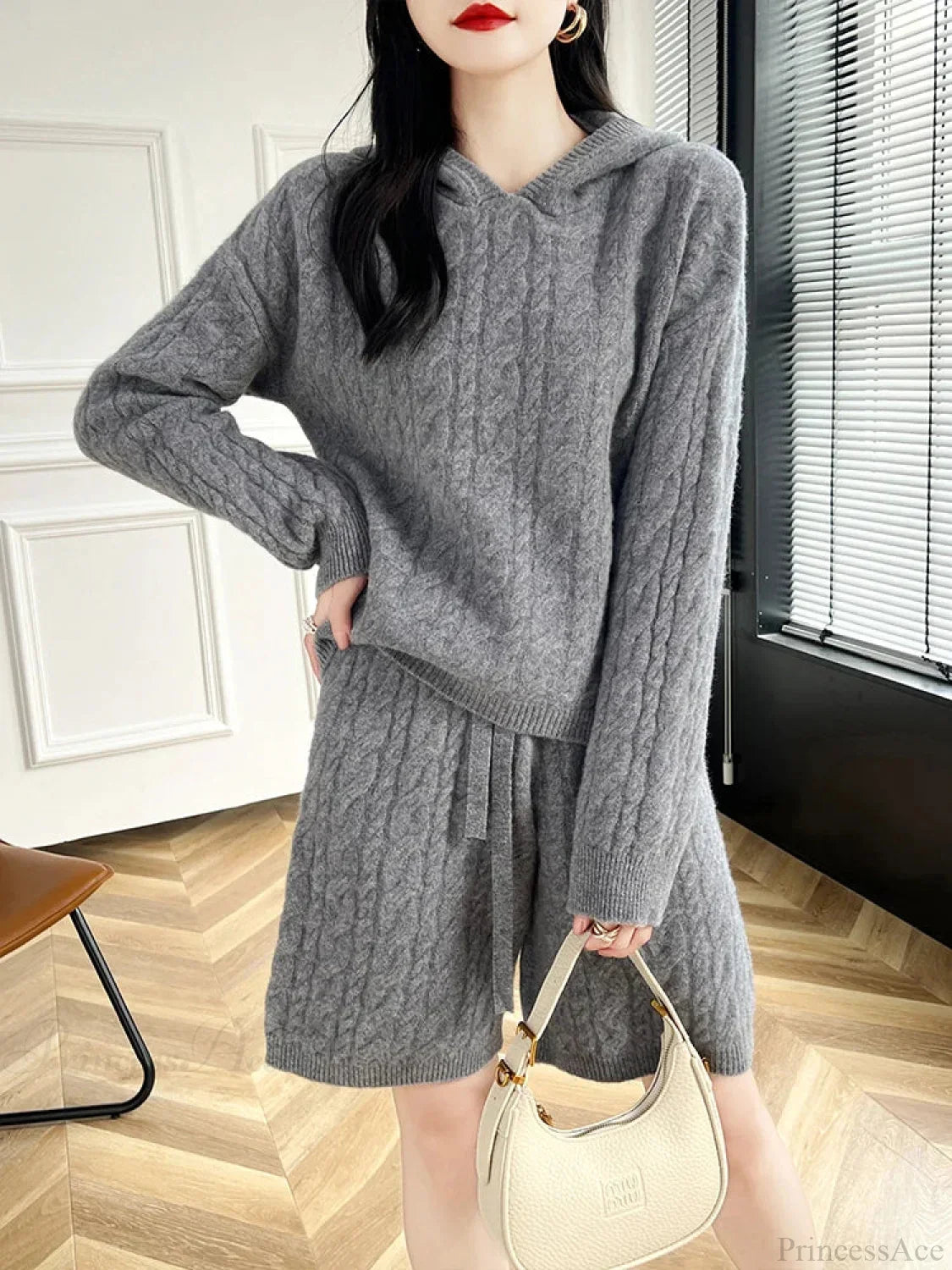 Mid Gray