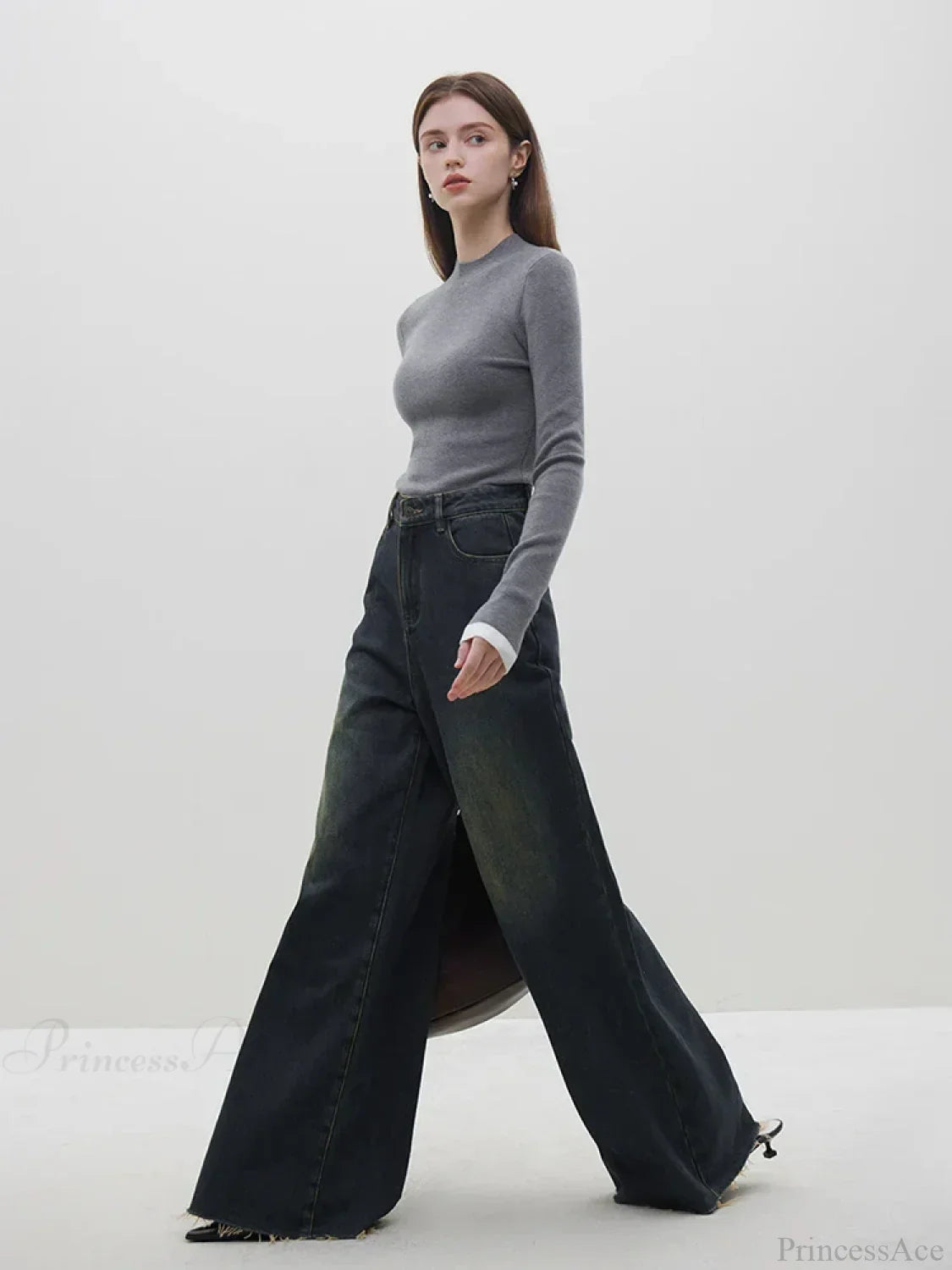 GRAY