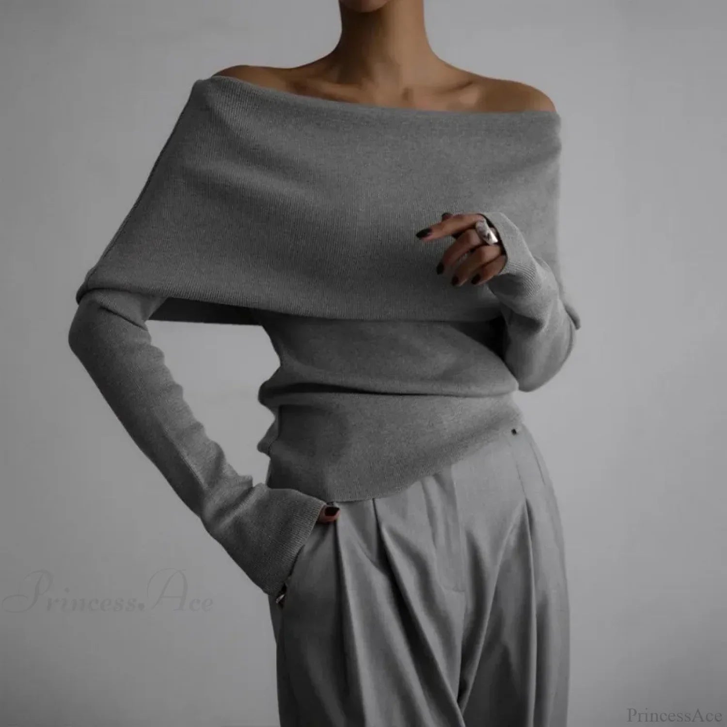 GRAY