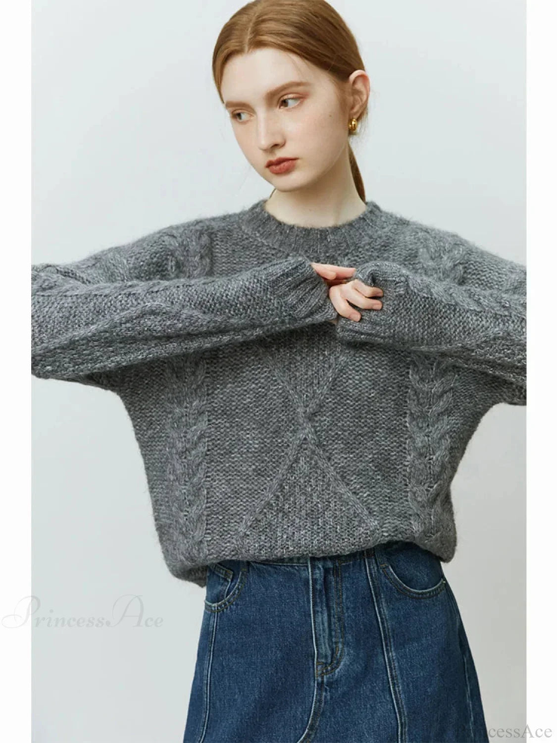 GRAY
