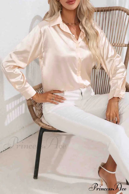 Timeless Vintage Style Blouse