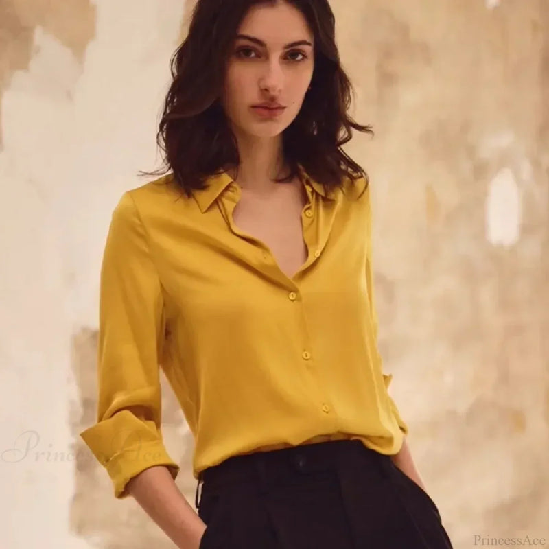 Timeless Vintage Style Blouse