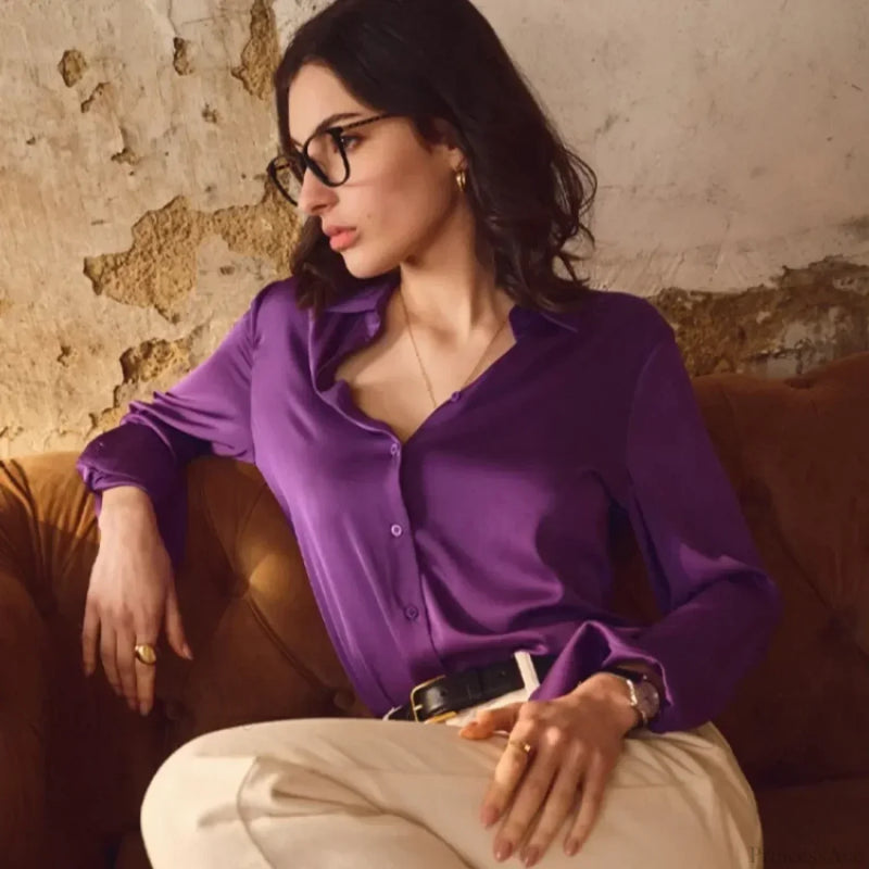 Timeless Vintage Style Blouse
