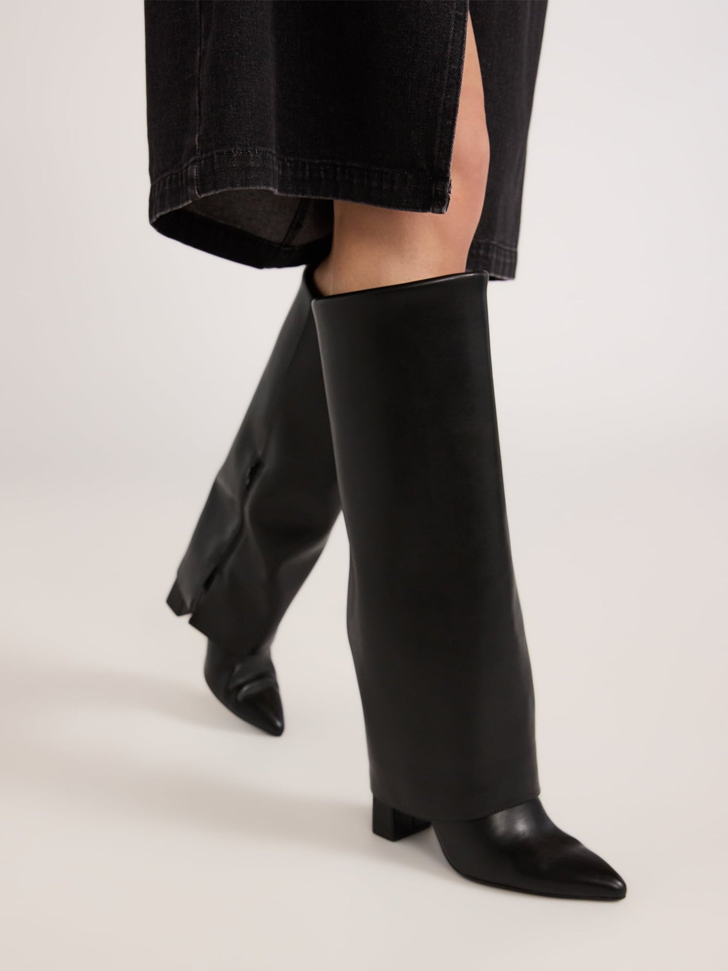 Chic Orthopedic Boots with Unique Design