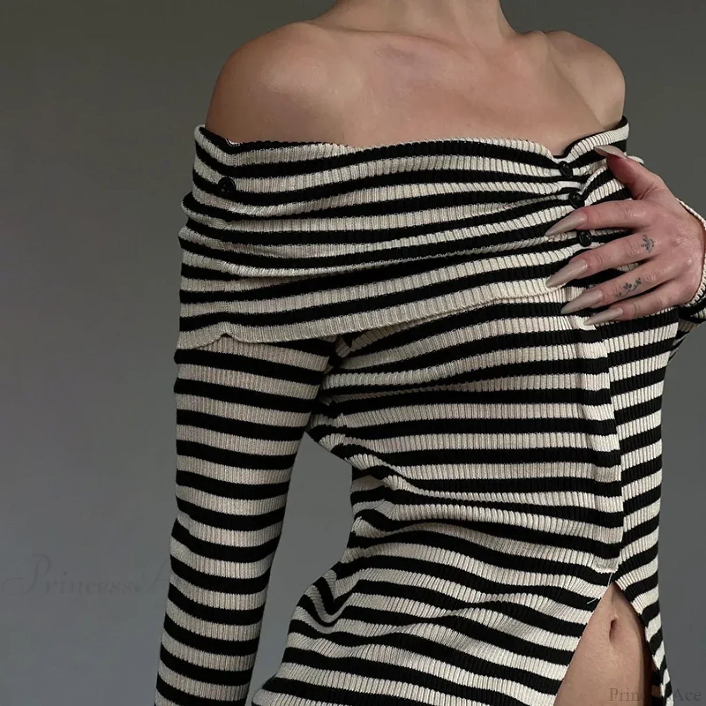 Gracefully Designed Top