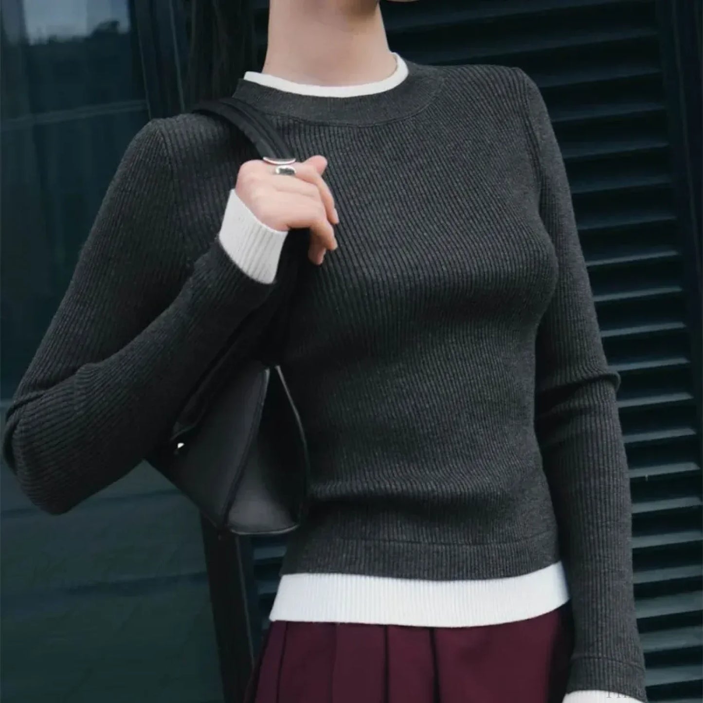 GRAY