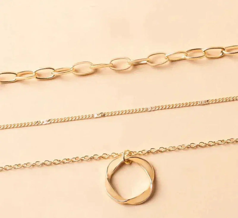 Gold Layered Chain & Pendant Necklace