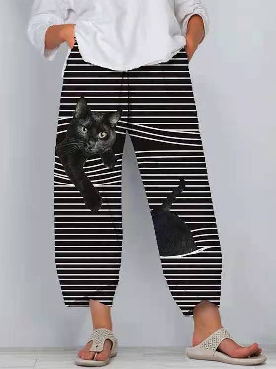 Weiß gestreifte Katze